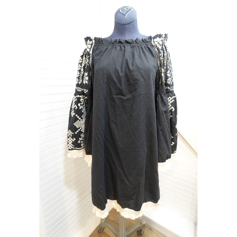 Retro off the shoulder embroidered tunic Women's medium black‎ with ivory thread